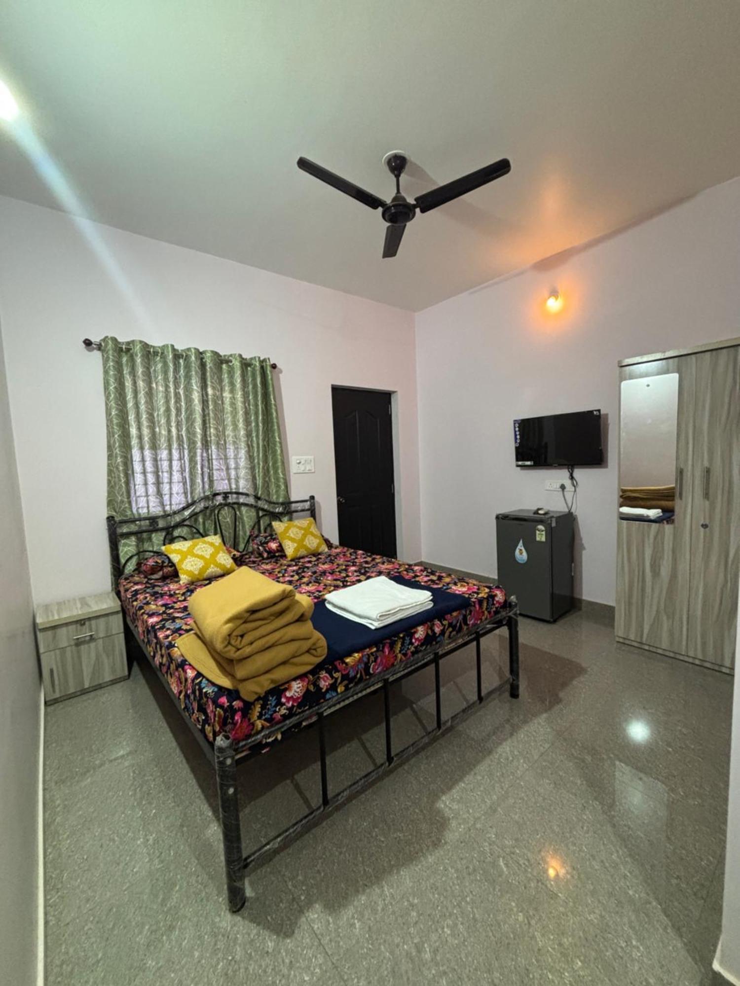 Хостел Tamasha Goa Вагатор Экстерьер фото